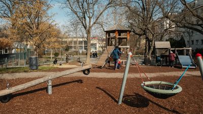 Spielplatz im Christine-Busta-Park