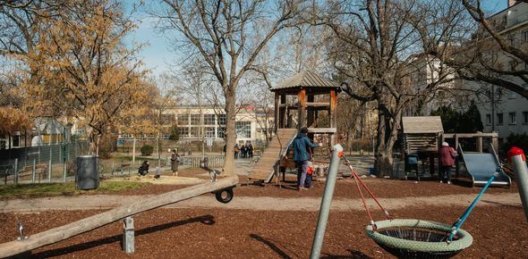 Spielplatz im Christine-Busta-Park