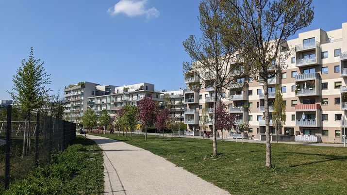 Leon-Zelman-Park im Frühling