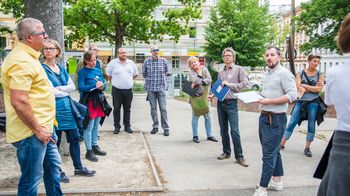 Arbeitsgruppe im Reinlpark